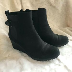 UGG AUSTRALIA Indra Womens bootie